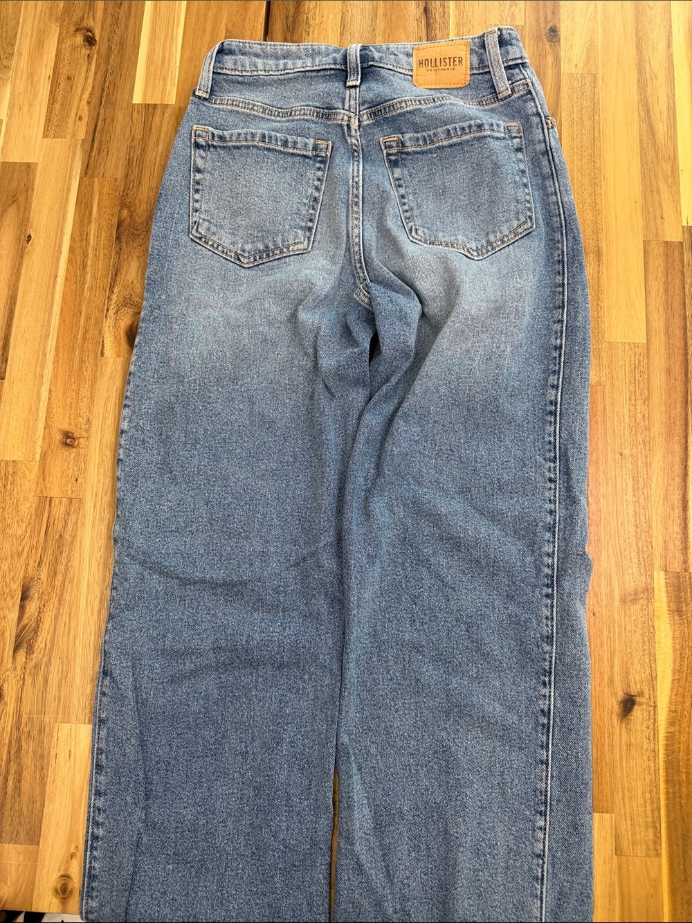 Hollister Ultra-Rise Dad Jeans *Long - Picture 5 of 8